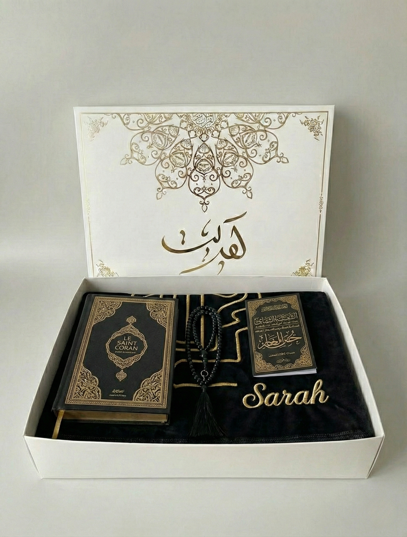 The Solidarity Prayer Kit